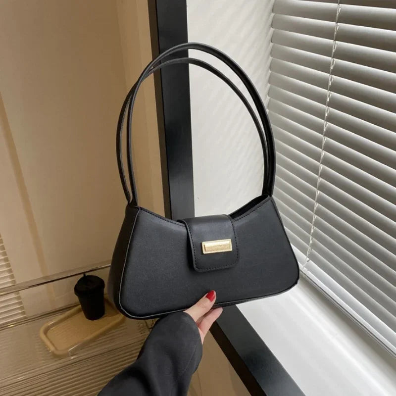 Minimalist Buckle Underarm Bag