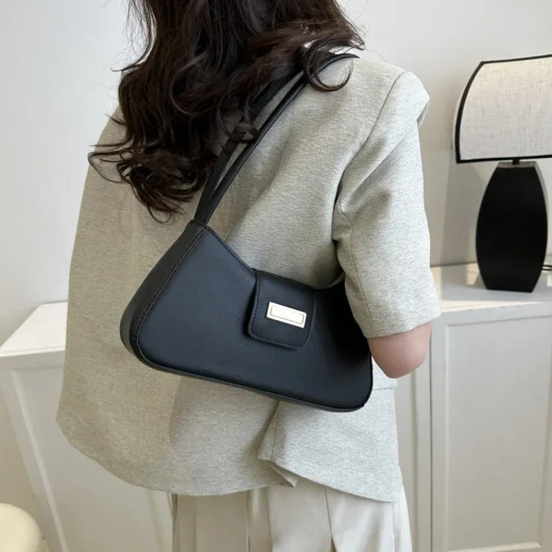 Minimalist Buckle Underarm Bag