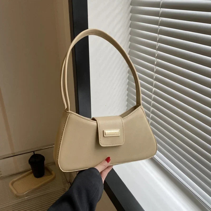 Minimalist Buckle Underarm Bag